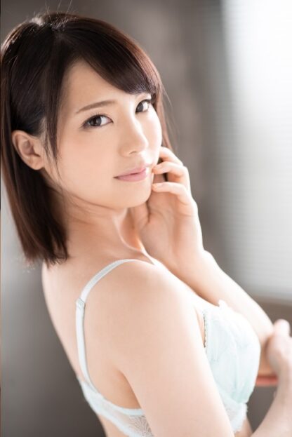 Airi Suzumura Photo Book: PRESTIGE POSE MESSAGE 03 (Paperback Edition) - Image 2
